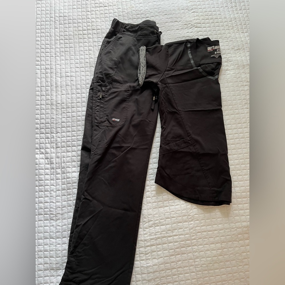 Grey’s Anatomy black scrubs. Size M